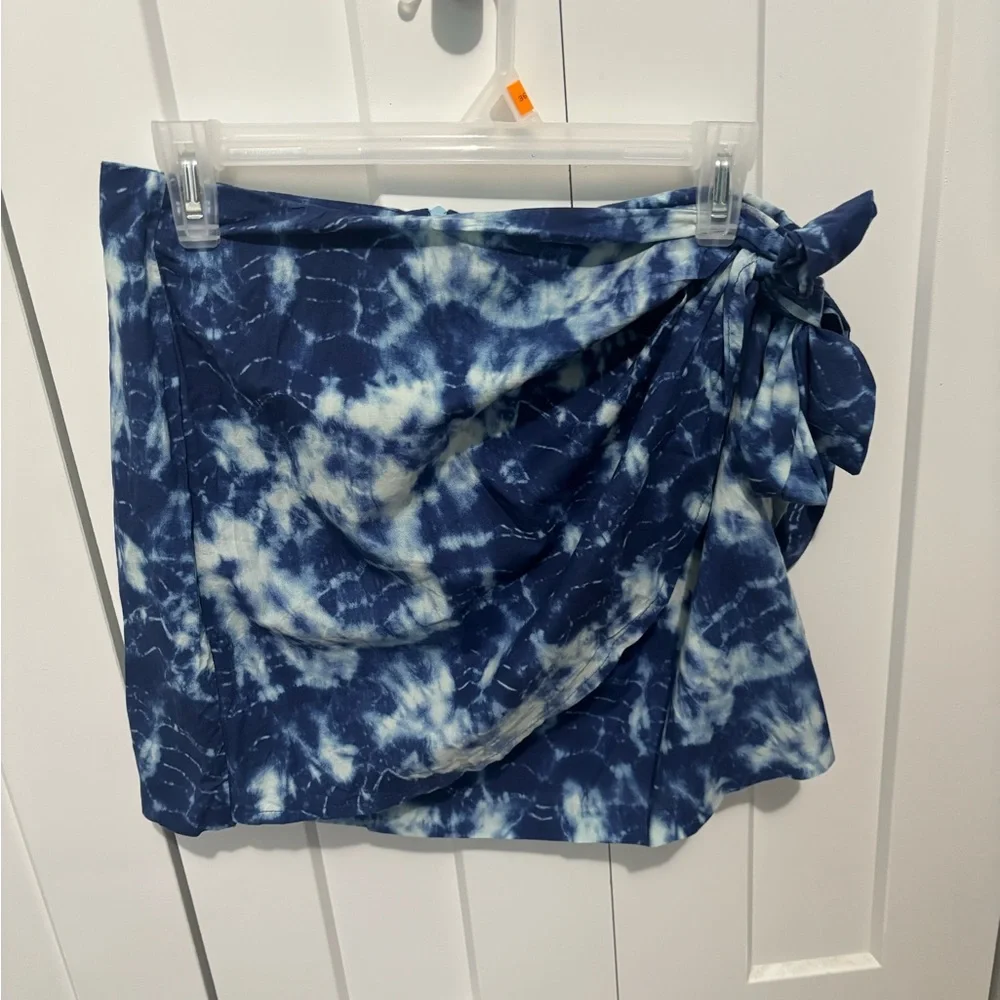 ZARA Women’s Tie-Dye Wrap Swim Skirt - Navy & White